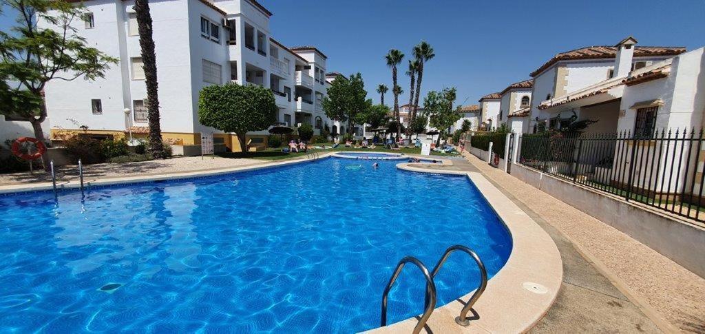 Fabulous 2 Bed 2 Bath Apartment ! Вильямартин Экстерьер фото